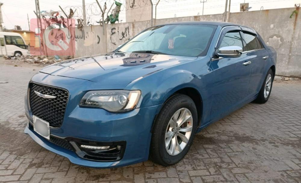 كرايسلر 300
